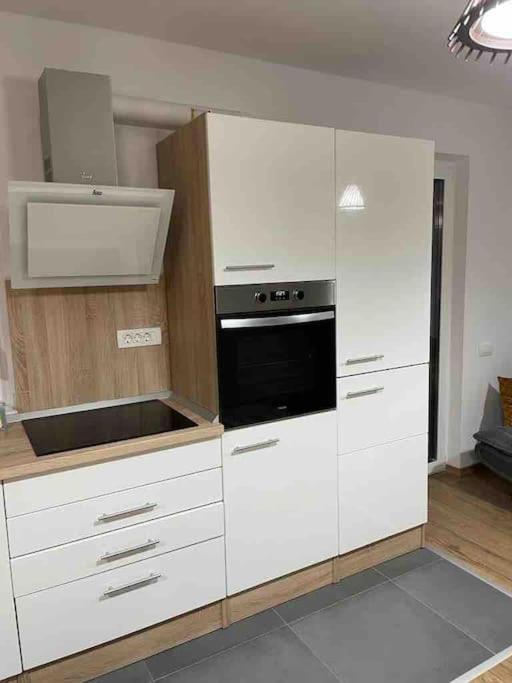 5 Dream Apartment 5 Cu Parcare Privata オラデア エクステリア 写真